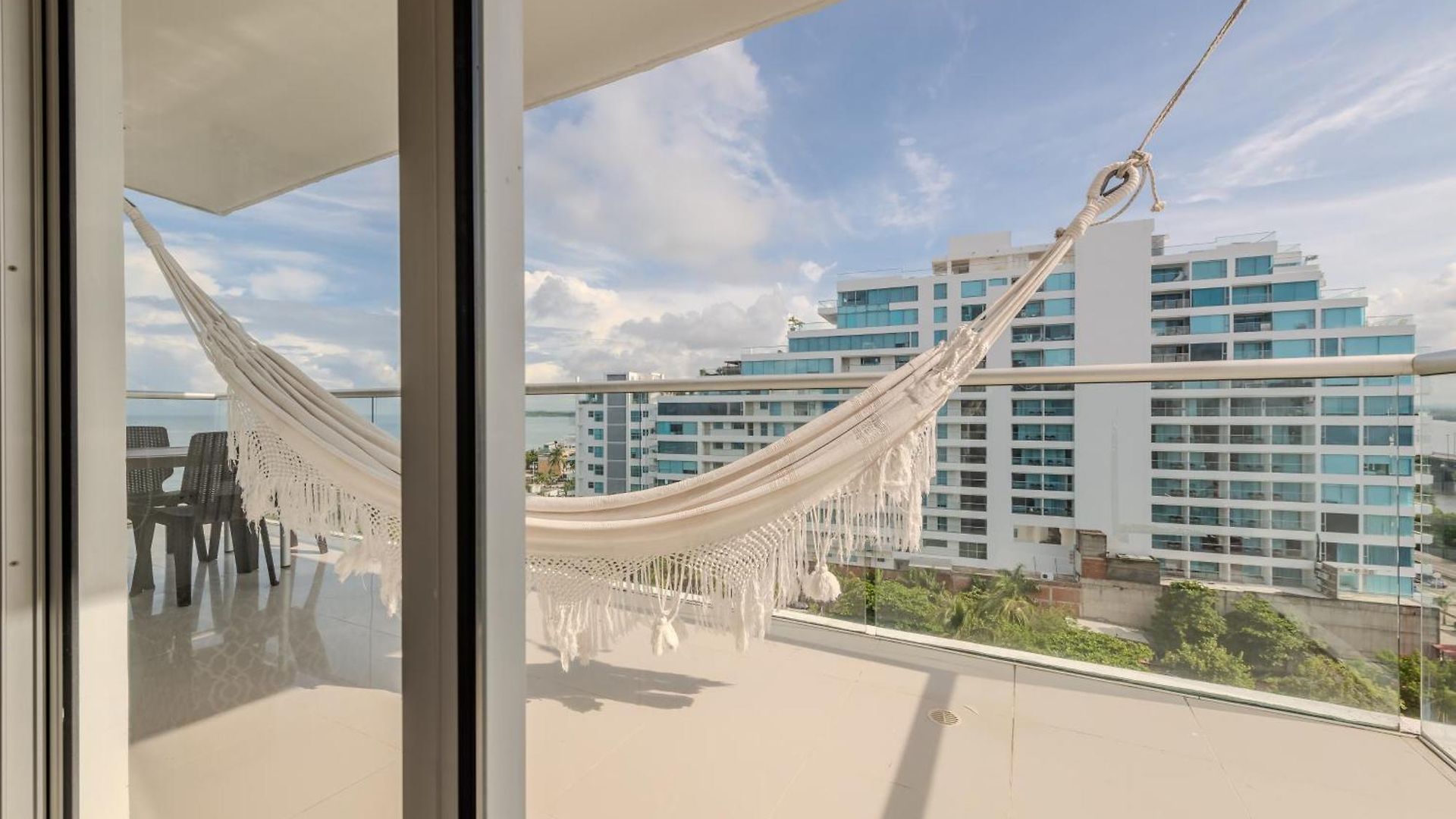 Spectacular Ocean View - Direct Access *
