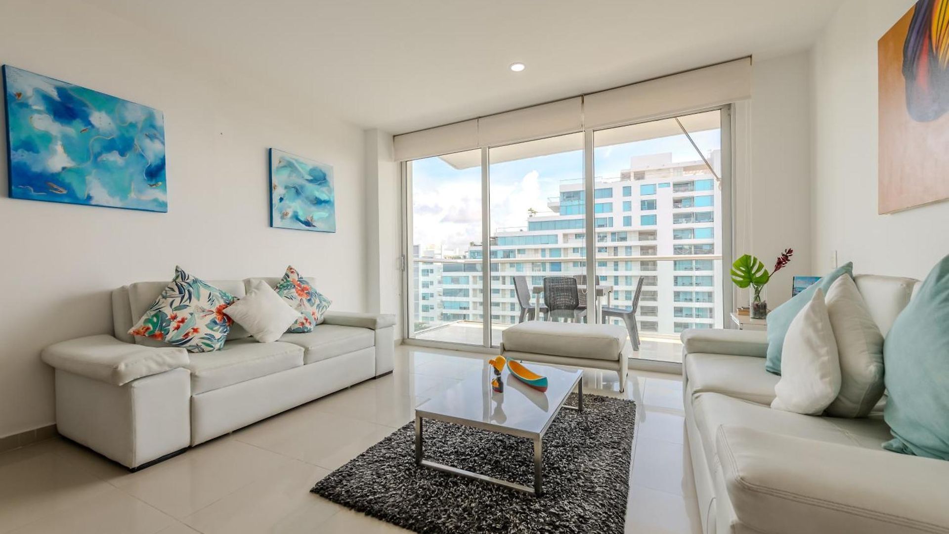 Spectacular Ocean View - Direct Access Apartment