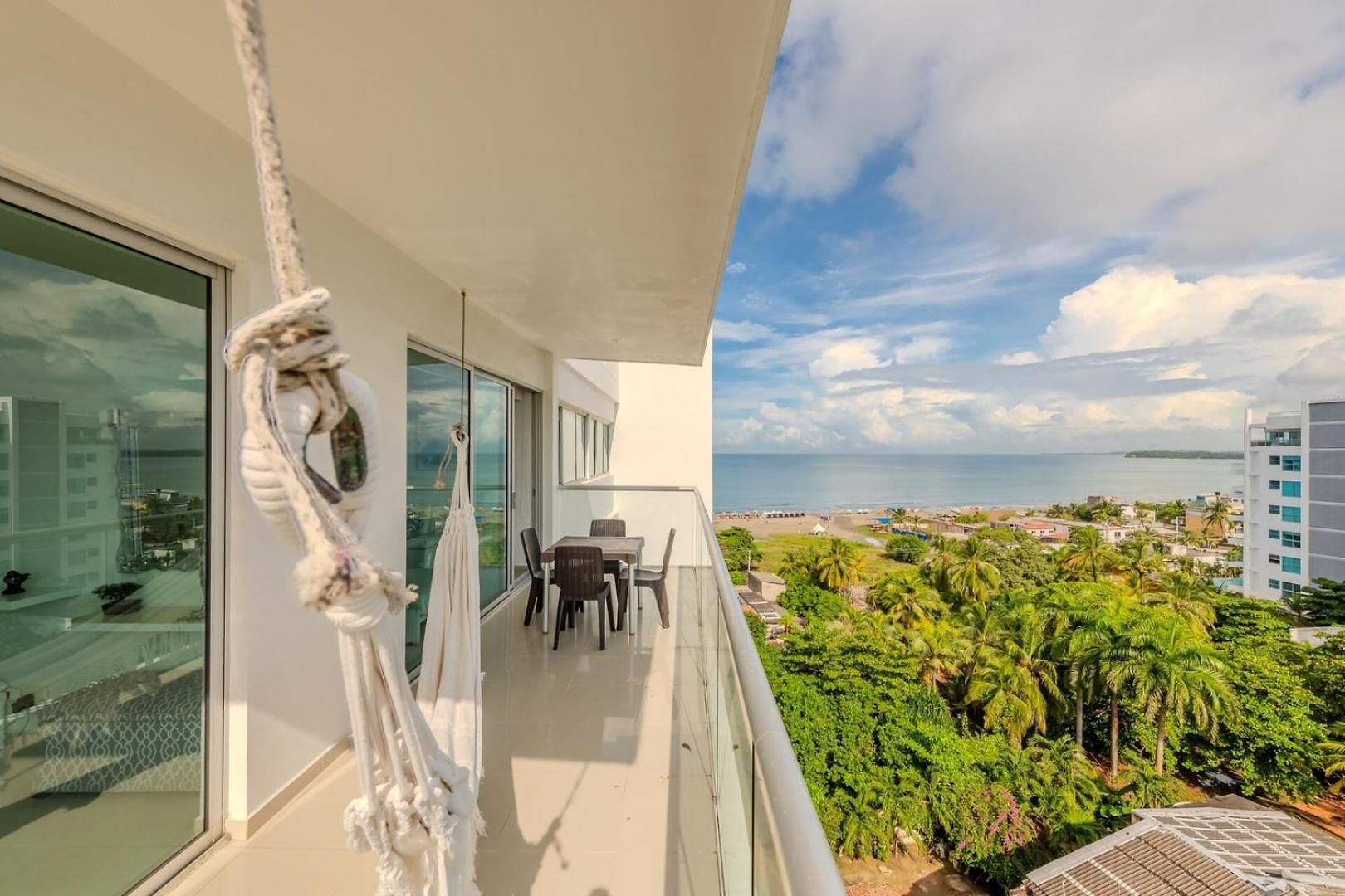 Spectacular Ocean View - Direct Access Apartment *