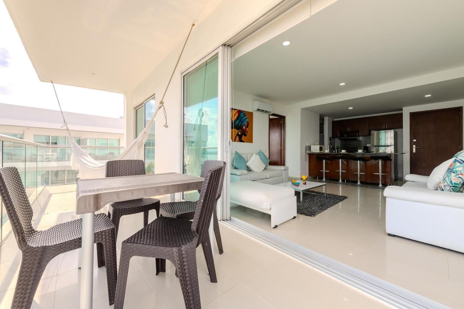 Spectacular Ocean View - Direct Access *